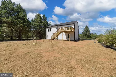 Exterior - 28264 Mine Run Rd, Rhoadesville, VA 22542 photo 3 of 10