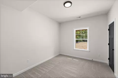 Bedroom - 28264 Mine Run Rd, Rhoadesville, VA 22542 photo 6 of 6