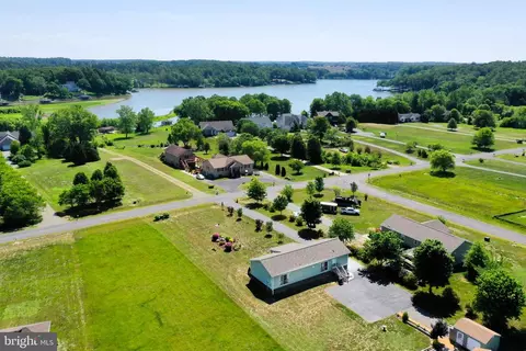 View/Area - 26476 Pennfields Dr, Orange, VA 22960 photo 5 of 10