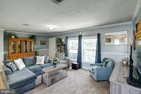 Living - 26476 Pennfields Dr, Orange, VA 22960 photo 1 of 1