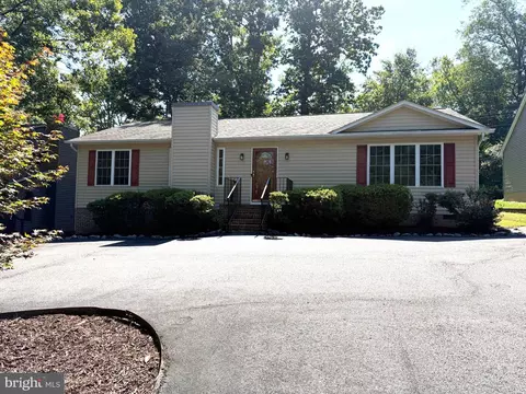 209 Edgehill Dr, Locust Grove, VA 22508