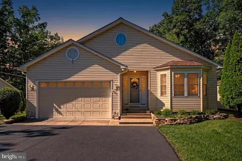 405 Constitution Blvd, Locust Grove, VA 22508