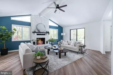 119 Larkspur Ln, Locust Grove, VA 22508