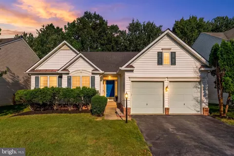 35227 Balmoral Dr, Locust Grove, VA 22508