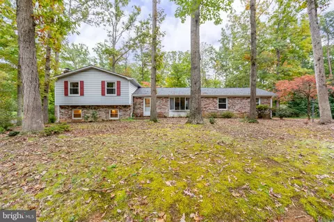 101 Silver Spring Dr, Locust Grove, VA 22508