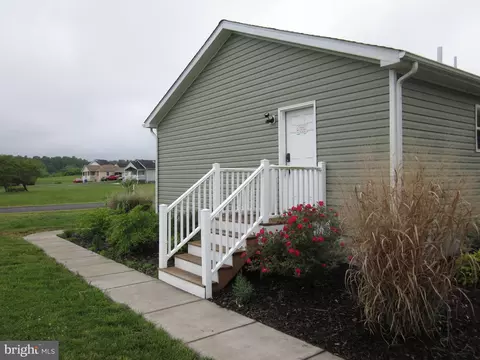 Exterior - 26482 Pennfields Dr, Orange, VA 22960 photo 3 of 4