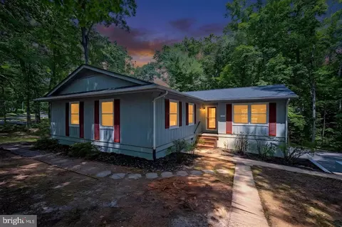 100 Tall Pines Ave, Locust Grove, VA 22508