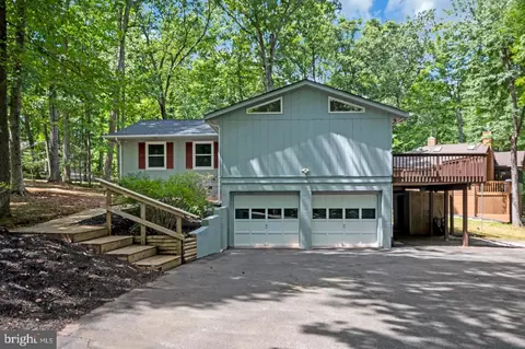 100 Tall Pines Ave, Locust Grove, VA 22508
