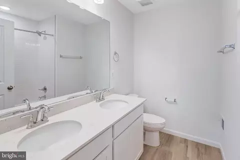 Entry Way - 504 Aster Ln, Orange, VA 22960 photo 11 of 13
