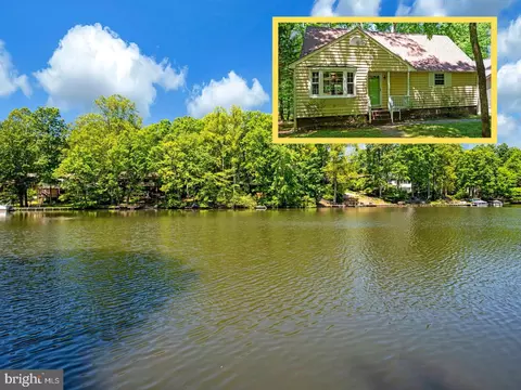 139 Larkspur Ln, Locust Grove, VA 22508