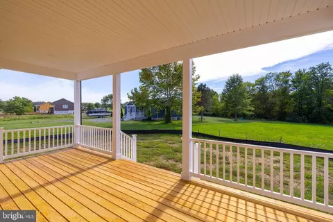 Exterior - 26420 Pennfields Dr, Orange, VA 22960 photo 9 of 10