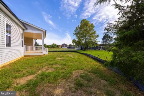 Exterior - 26420 Pennfields Dr, Orange, VA 22960 photo 7 of 10