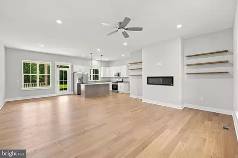 Living - 26420 Pennfields Dr, Orange, VA 22960 photo 3 of 5