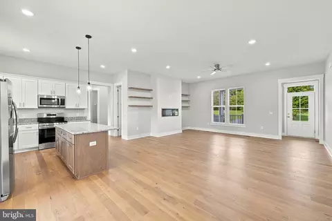 Living - 26420 Pennfields Dr, Orange, VA 22960 photo 4 of 5