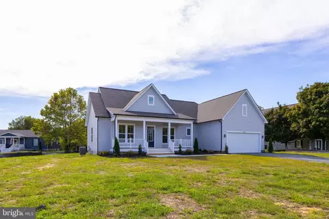 Exterior - 26420 Pennfields Dr, Orange, VA 22960 photo 6 of 10