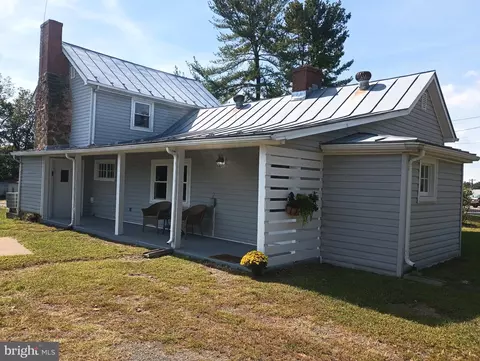 3096 W Ridge Rd, Barboursville, VA 22923