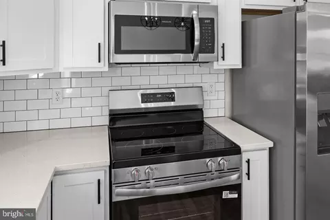 Kitchen - 28264 Mine Run Rd, Rhoadesville, VA 22542 photo 4 of 6