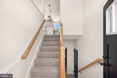 Entry Way - 28264 Mine Run Rd, Rhoadesville, VA 22542 photo 1 of 4
