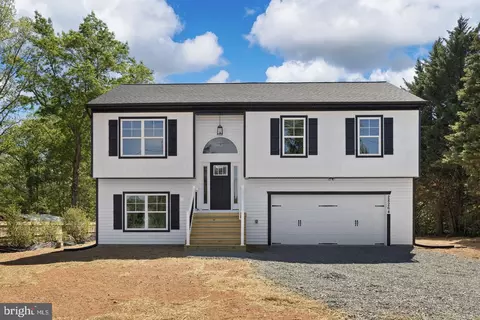 Exterior - 28264 Mine Run Rd, Rhoadesville, VA 22542 photo 6 of 10