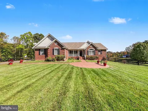 26245 Indian Trace Trl, Unionville, VA 22567
