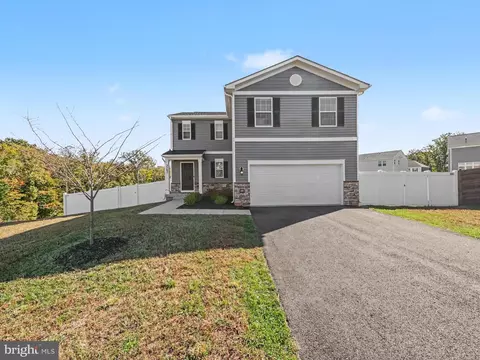 3282 White Tail Dr, Locust Grove, VA 22508