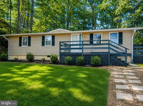 116 Lakeview Pkwy, Locust Grove, VA 22508