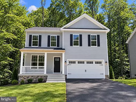 114 Crystal Ct, Locust Grove, VA 22508