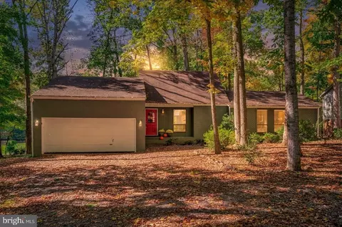 104 Cumberland Cir, Locust Grove, VA 22508