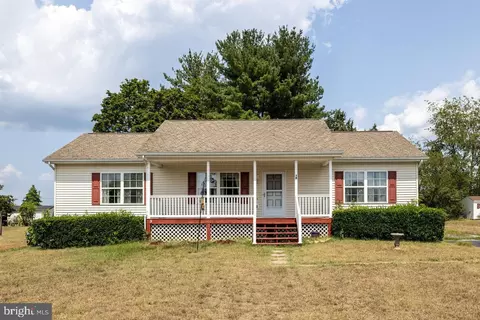 7 B Moyer Ave, Luray, VA 22835