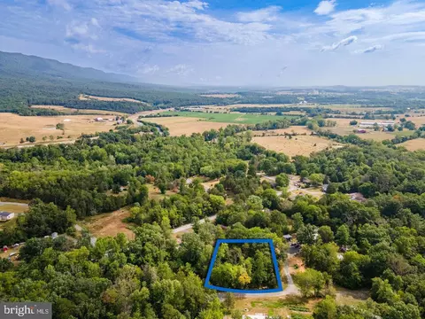 B16 Doyle Road, Luray, VA 22835