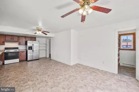 1218 E Main St, Luray, VA 22835 photo 7