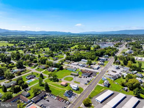 1218 E Main St, Luray, VA 22835 photo 44