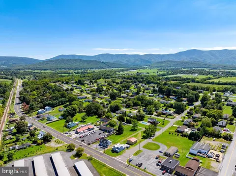 1218 E Main St, Luray, VA 22835 photo 43