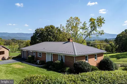 17 Rolling Rd, Luray, VA 22835 photo 1