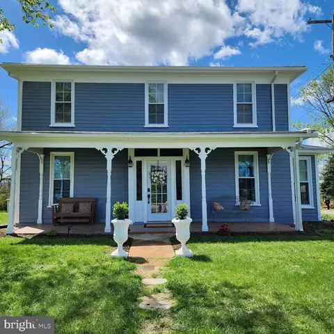 402 Luray Ave, Luray, VA 22835