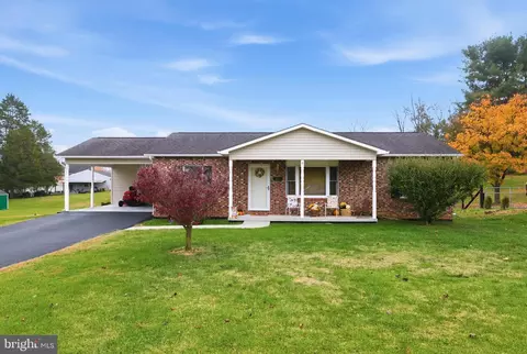 21 Greenfield Rd, Luray, VA 22835