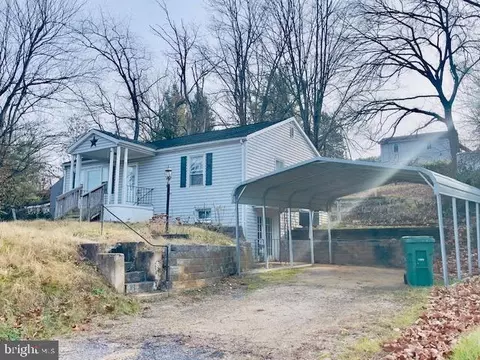 1312 E Main St, Luray, VA 22835 photo 2