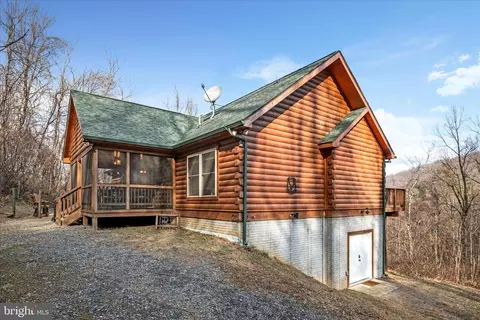 217 Jewell Rd, Luray, VA 22835