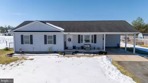 450 Creekside Dr, Luray, VA 22835