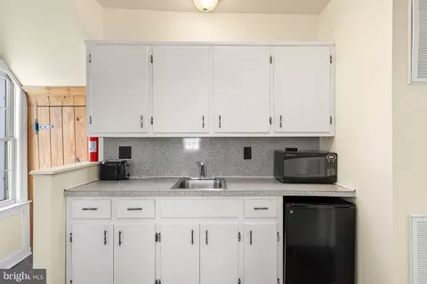 115 E Page St, Luray, VA 22835 photo 5