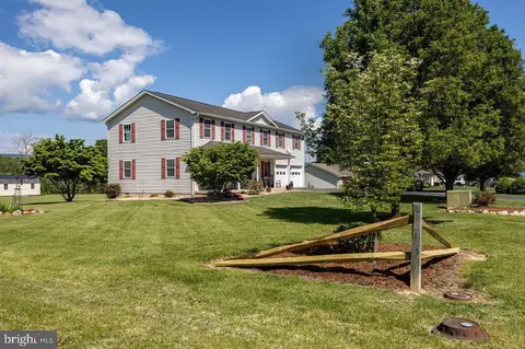 111 Deerfield Ests Dr, Stanley, VA 22851 photo 2