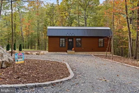 120 Catalpa Ct, Luray, VA 22835