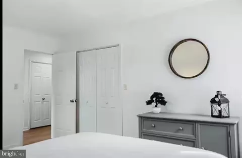 Bedroom - 4064 Pine Grove Rd, Stanley, VA 22851 photo 5 of 6