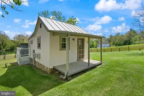 1449 Egypt Bend Rd, Luray, VA 22835