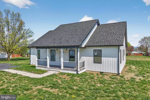 Exterior - 551 Park Rd, Stanley, VA 22851 photo 4 of 15