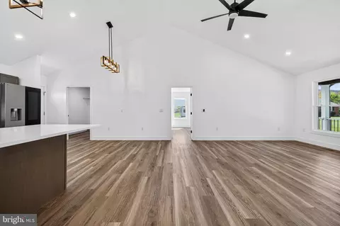 Entry Way - 551 Park Rd, Stanley, VA 22851 photo 9 of 14