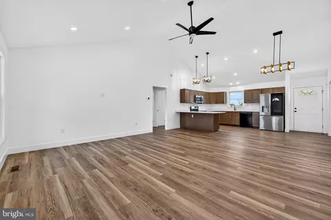 Entry Way - 551 Park Rd, Stanley, VA 22851 photo 1 of 14
