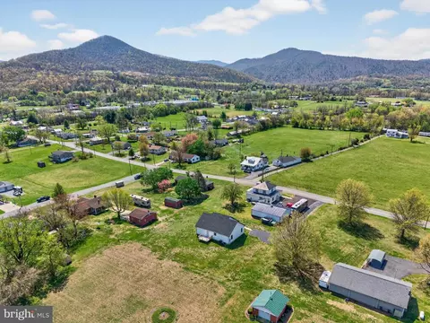 View/Area - 551 Park Rd, Stanley, VA 22851 photo 11 of 20