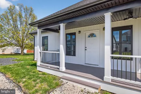 Exterior - 551 Park Rd, Stanley, VA 22851 photo 5 of 15