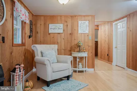 Entry Way - 279 Helms Rd, Stanley, VA 22851 photo 3 of 10